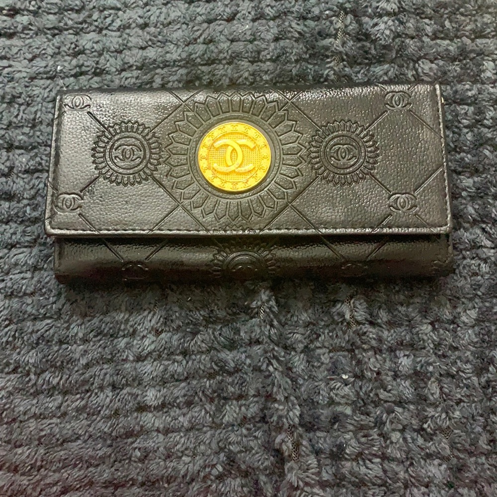 Chanel wallet